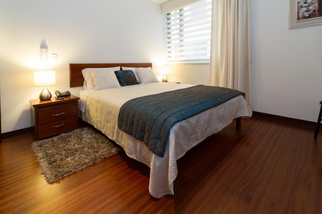 Suites Metropoli Edificio Torino Quito Zewnętrze zdjęcie
