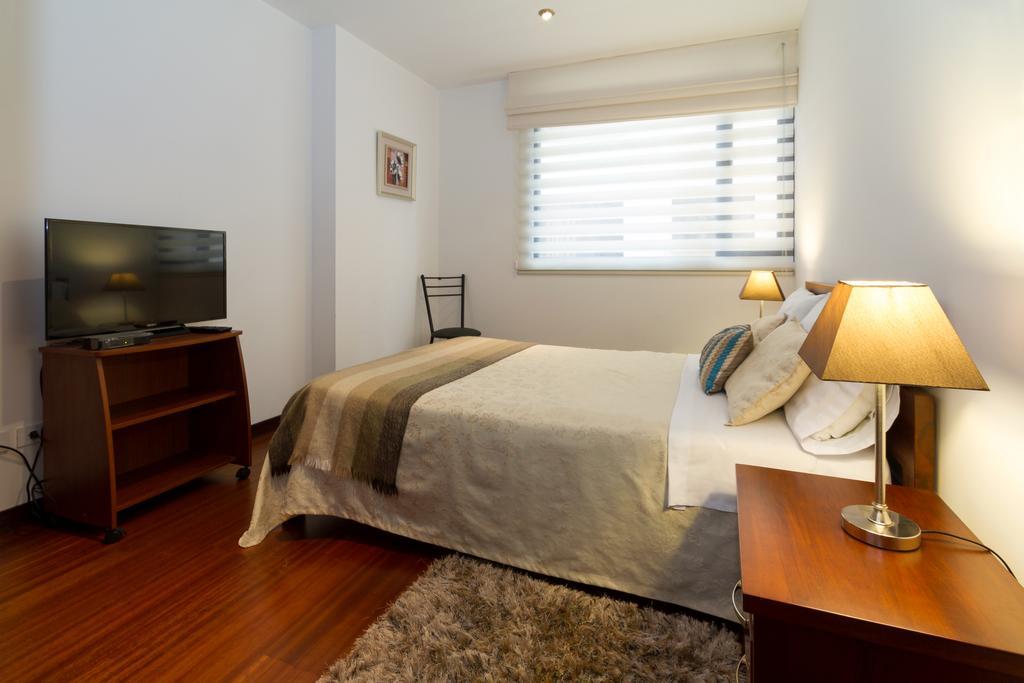 Suites Metropoli Edificio Torino Quito Zewnętrze zdjęcie